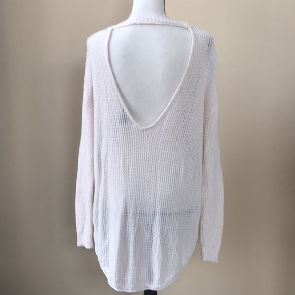 F21 Off White Sweater with Large Keyhole Back - Picture 2 of 6